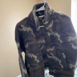 American Eagle fleece camo jacket size small
